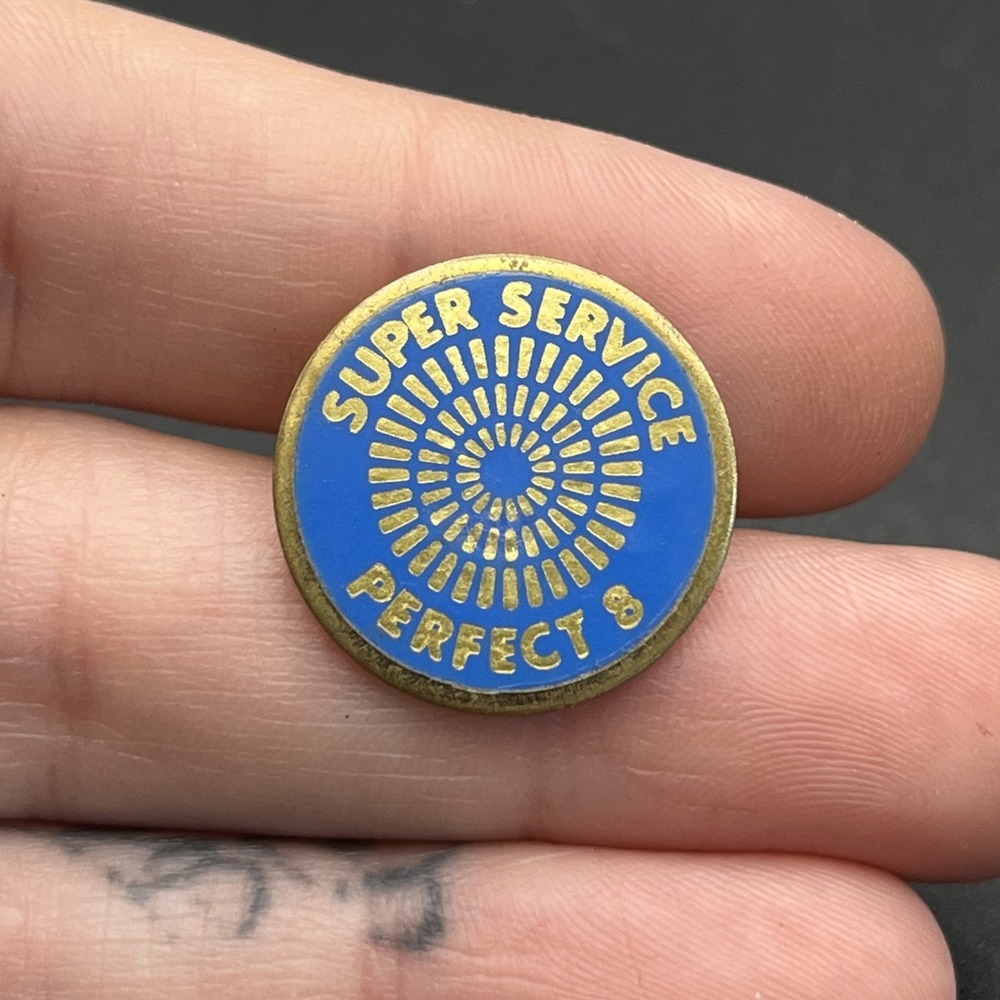 Super‎ Service Perfect 8 Lapel Hat Pin